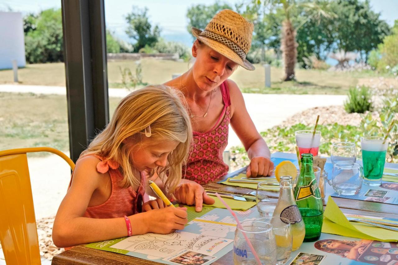 Camping De L'Eve**** Hotel แซงต์-นาแซร์ ภายนอก รูปภาพ